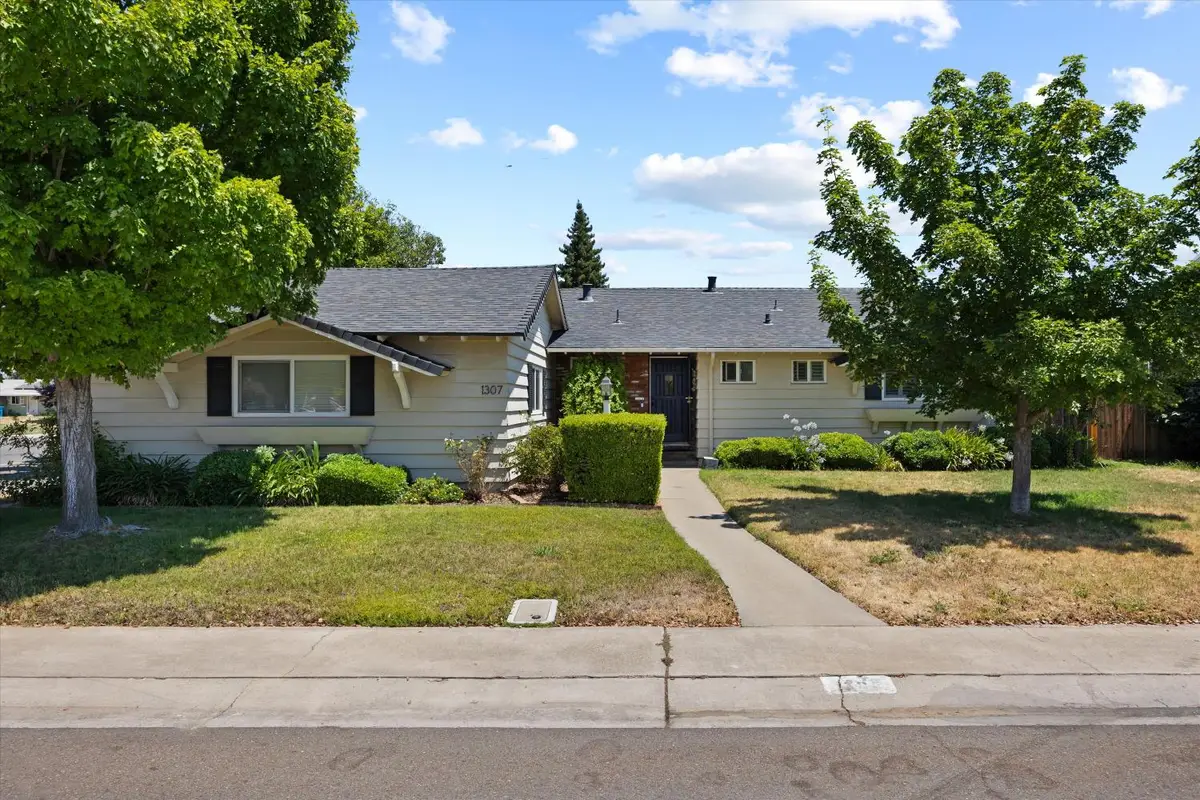 1307 Stafford Way, Yuba City, CA 95991 - #1