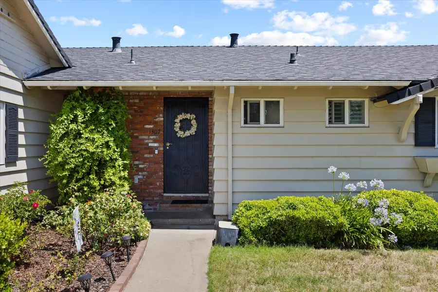 1307 Stafford Way, Yuba City, CA 95991 - #3