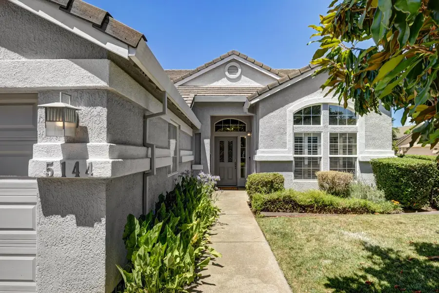 5144 Whisper Oaks Lane, Carmichael, CA 95608 - #3