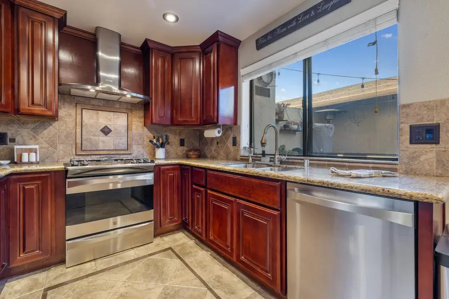 50 W Yorkshire Drive, Stockton, CA 95207 - #2