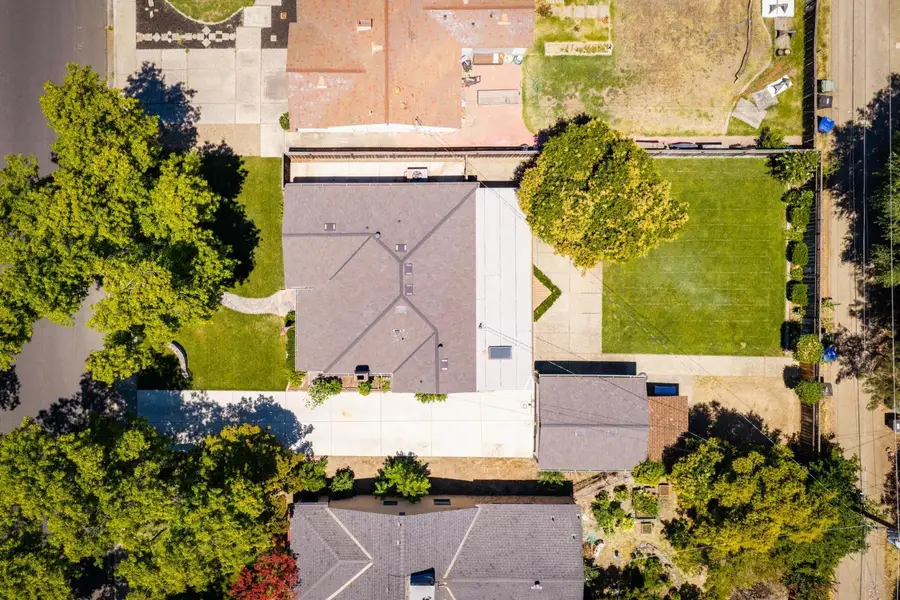320 N Santa Cruz Avenue, Modesto, CA 95354 - #3