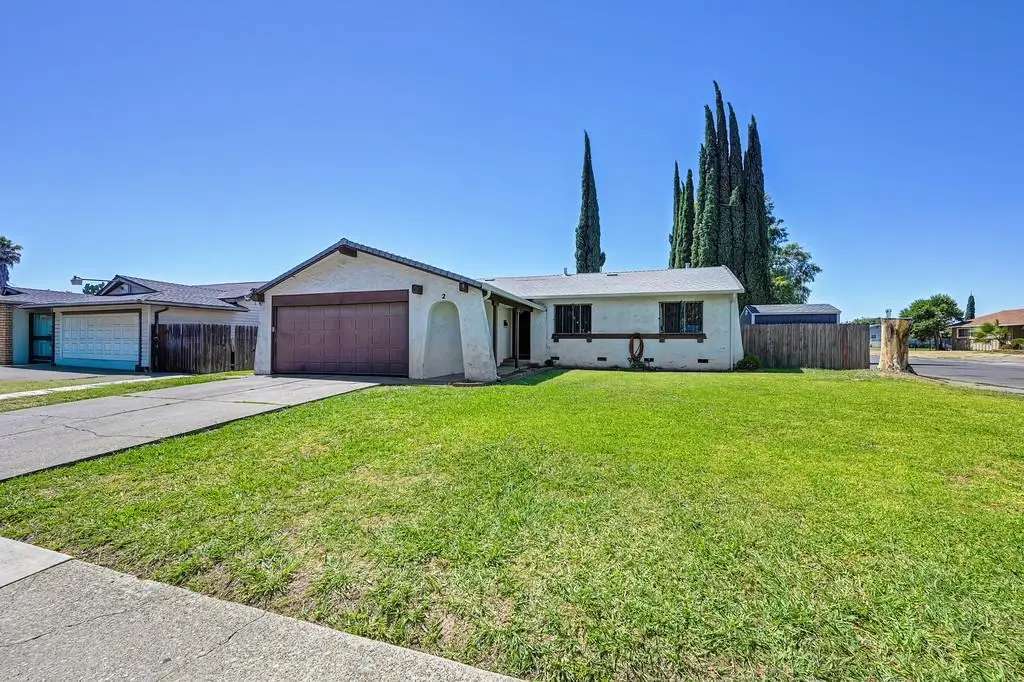 2 Tillman Circle, Sacramento, CA 95823 - #1
