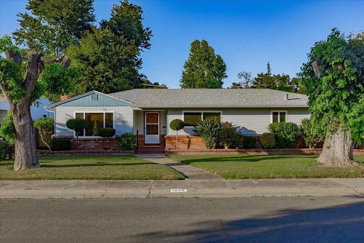 1045 Aidan Avenue, Sacramento, CA 95822 - #1