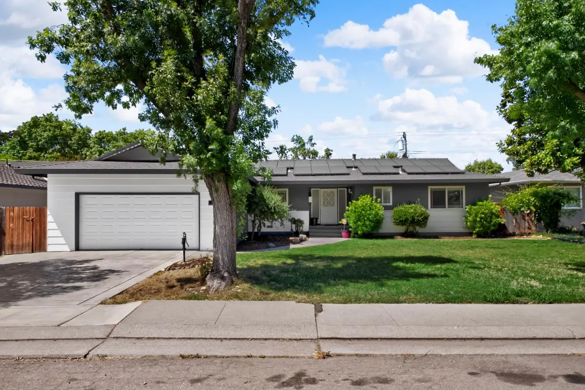 2629 Hazelwood Avenue, Stockton, CA 95207 - #1