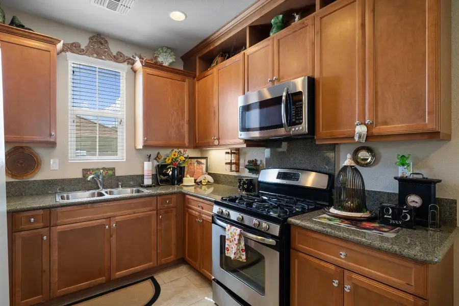 7438 Chevelle Way, Vineyard, CA 95829 - #2