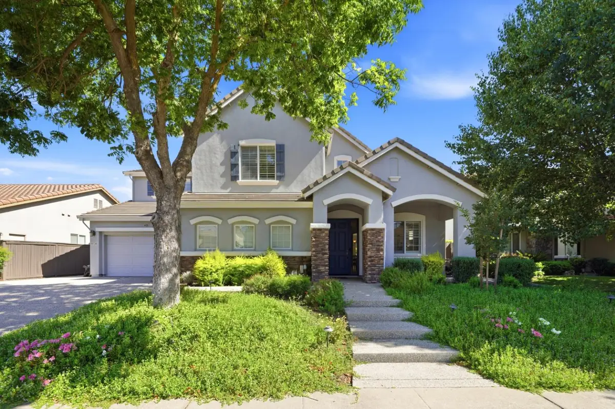 9728 Country Falls Lane, Elk Grove, CA 95757 - #1