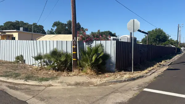8720 Laird Street, Patterson, CA 95363