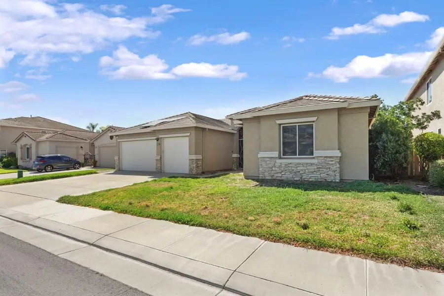 10689 Wellington Circle, Stockton, CA 95209 - #3