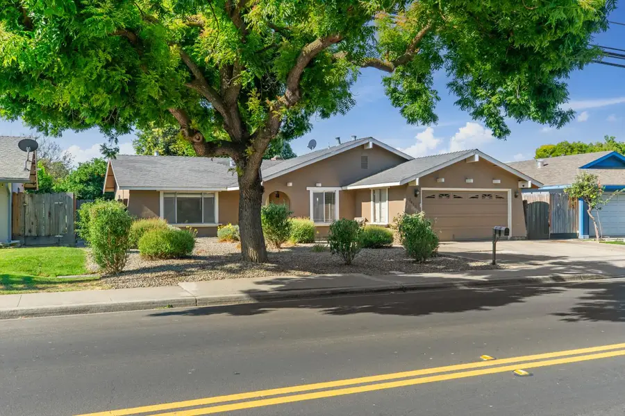 2820 E Orangeburg Avenue, Modesto, CA 95355 - #3