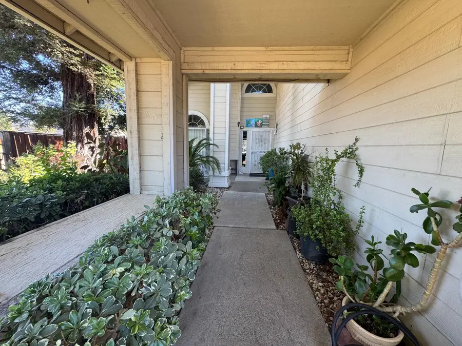 160 Mount Oso Avenue, Tracy, CA 95376 - #3