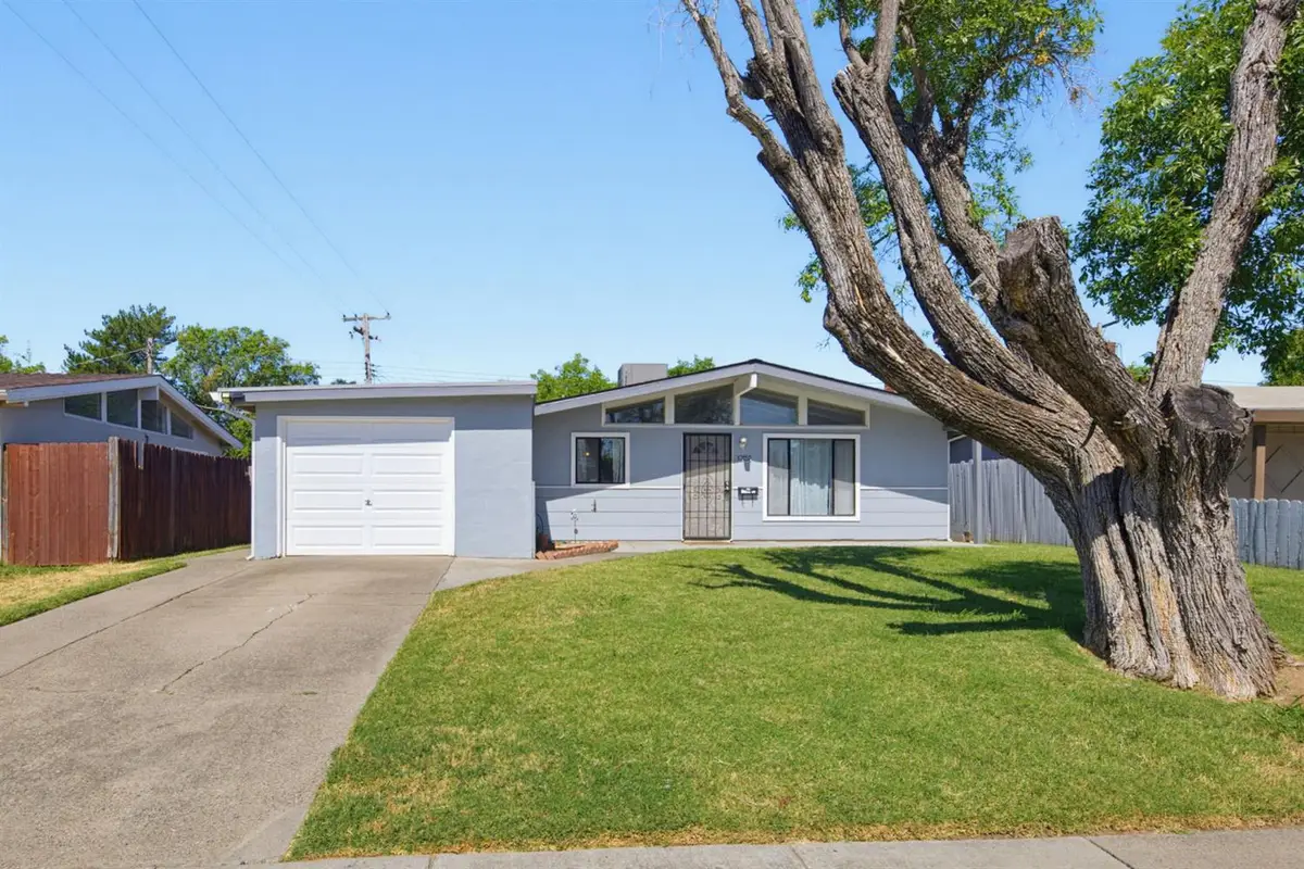 5709 El Campo Way, North Highlands, CA 95660 - #1
