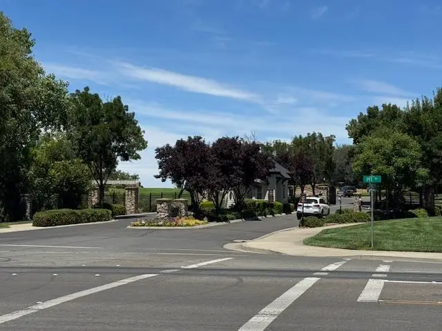 9245 Pinehurst Drive, Roseville, CA 95747 - #2