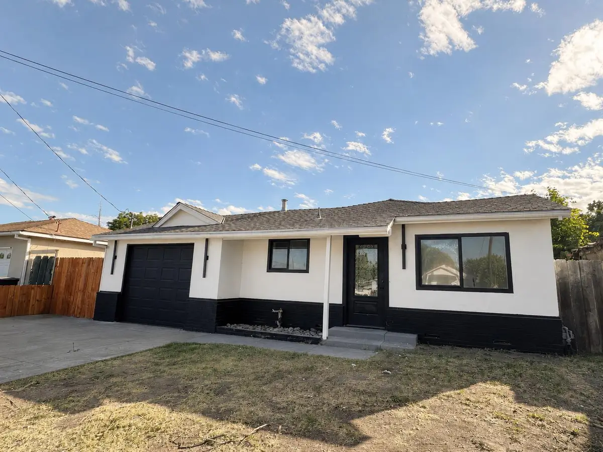 444 N 5th Avenue, Oakdale, CA 95361 - #1