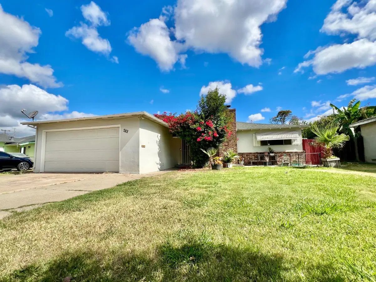 2101 Parr Avenue, Modesto, CA 95358 - #1