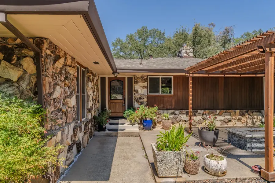 230 Kern Street, Jackson, CA 95642 - #2
