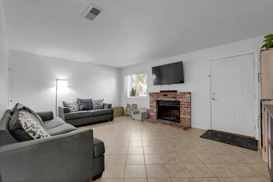 445 Almond Drive #139, Lodi, CA 95240 - #3