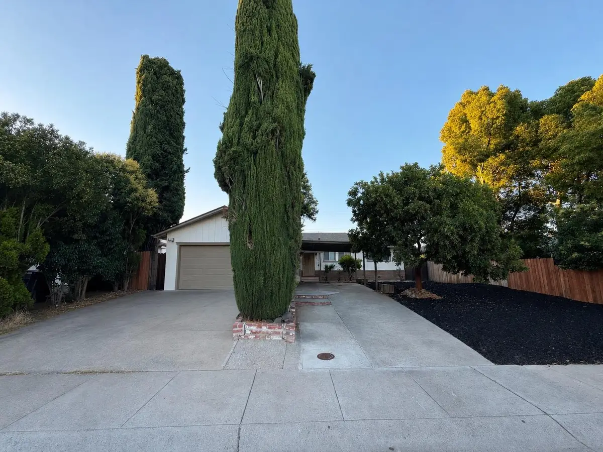 7430 Cosgrove Way, Sacramento, CA 95822 - #1
