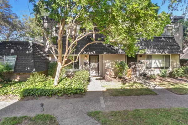 7468 Fairway Two Avenue, Fair Oaks, CA 95628