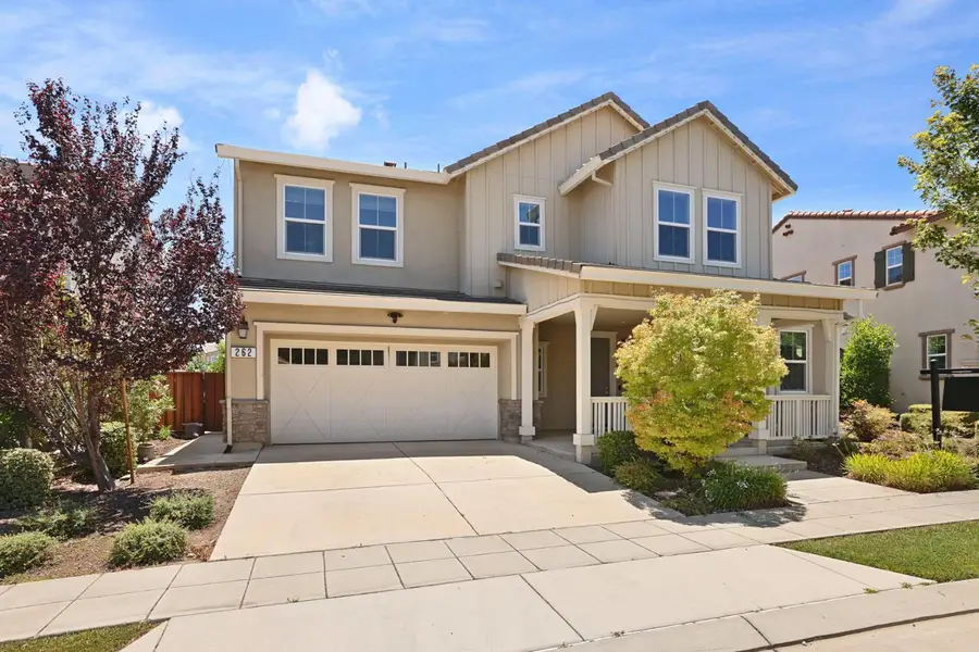 262 W Huntington Avenue, Mountain House, CA 95391 - #2