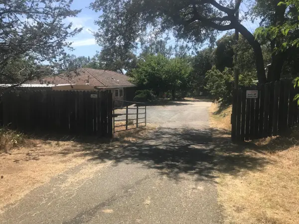 159 E Hillcrest Drive, Auburn, CA 95603