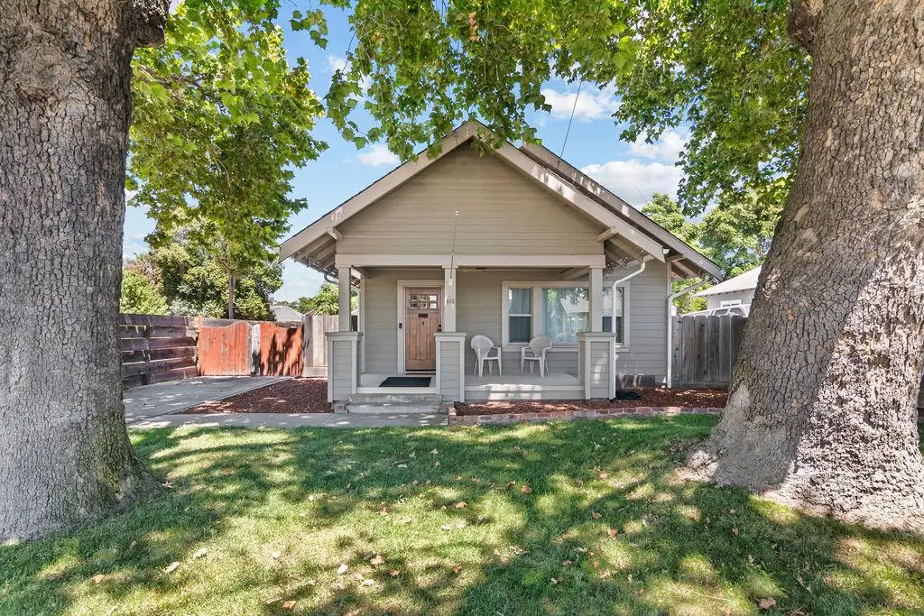 403 Davitt Avenue, Oakdale, CA 95361 - #1