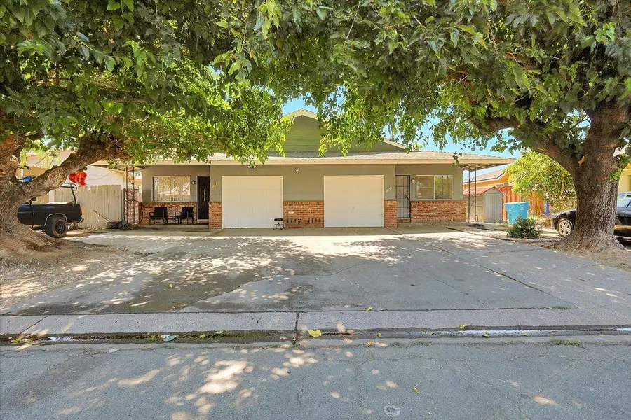 1056 Hedge Avenue, Olivehurst, CA 95961 - #2