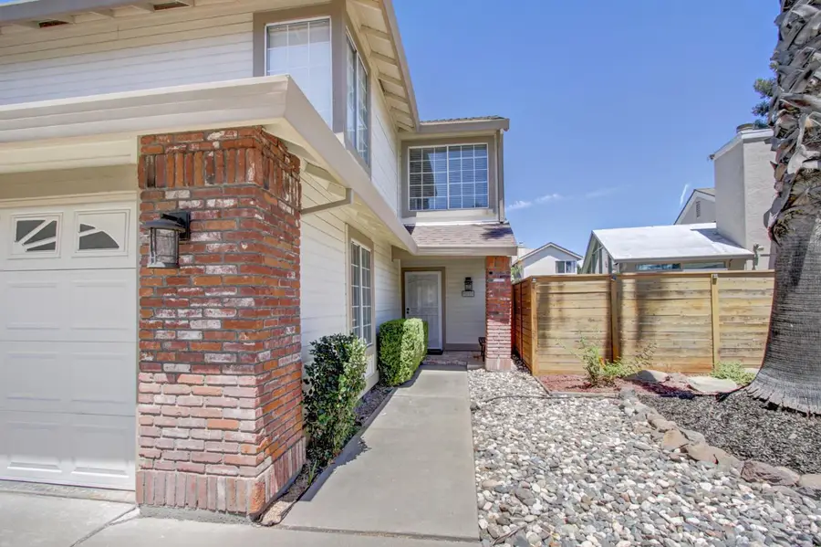 9253 Harrogate Way, Elk Grove, CA 95758 - #2
