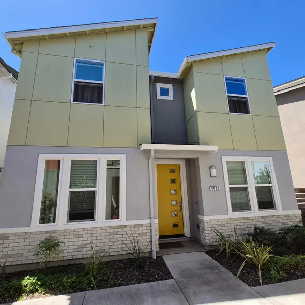 9902 Del Surf Lane, Elk Grove, CA 95757