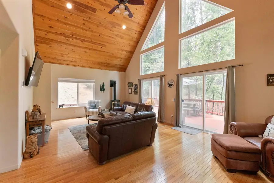 2792 Mckenzie Avenue, Arnold, CA 95223 - #2