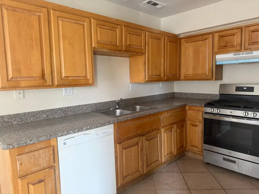 7500 Williwaw Lane, Sacramento, CA 95828 - #3