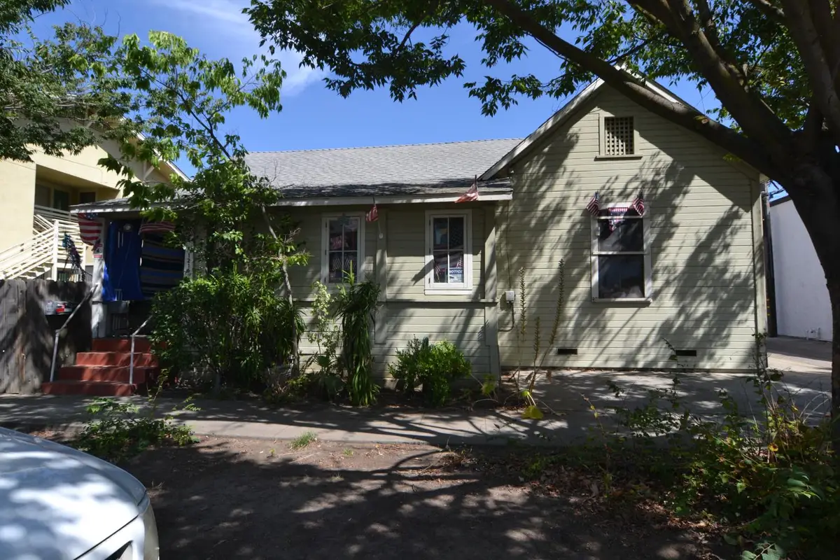 1216 L Street, Modesto, CA 95354 - #1
