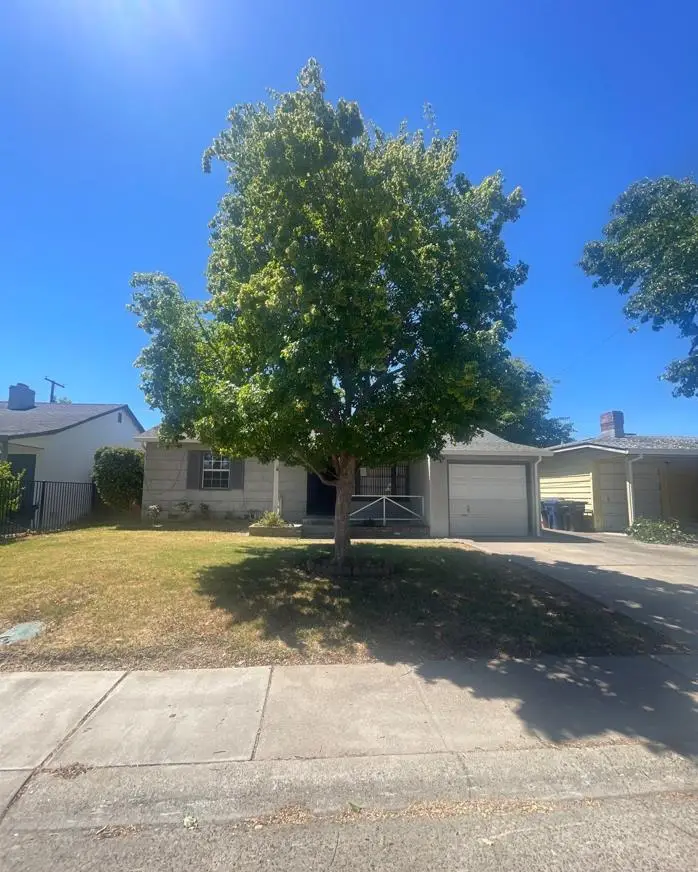 4640 39th Avenue, Sacramento, CA 95824 - #1