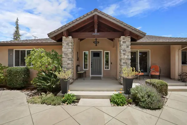 8 S Fairmont Avenue, Lodi, CA 95240