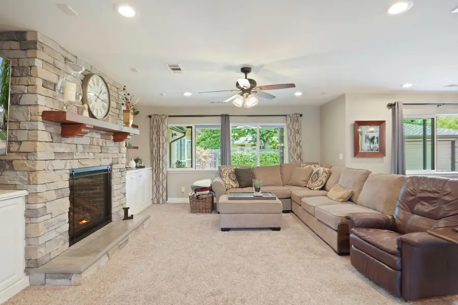 8 S Fairmont Avenue, Lodi, CA 95240 - #2