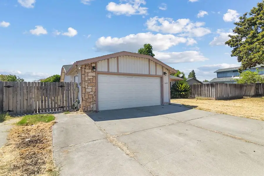 1479 Quincy Avenue, Manteca, CA 95336 - #2