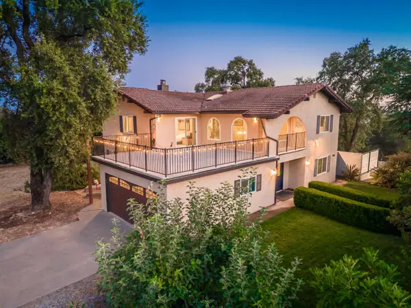 10381 Blue Light Lane, Auburn, CA 95603