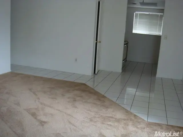 8964 Laguna Vista Court, Elk Grove, CA 95624 - #3