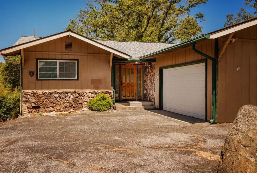 23290 E Shadow Drive, Auburn, CA 95602 - #2