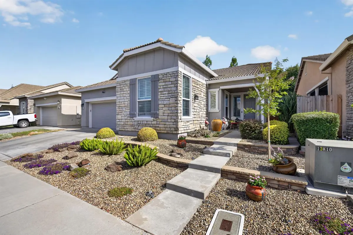 4520 Crown Bench Circle, Elk Grove, CA 95757 - #1