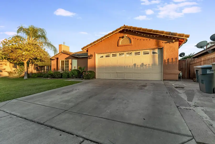 538 Saint Teressa Court, Merced, CA 95341 - #2