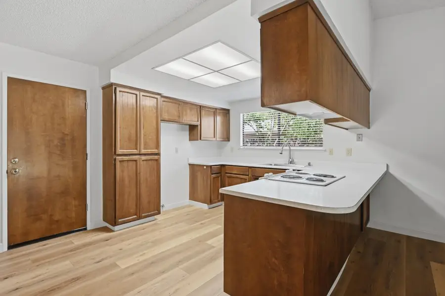 1515 Crestmont Avenue, Roseville, CA 95661 - #3