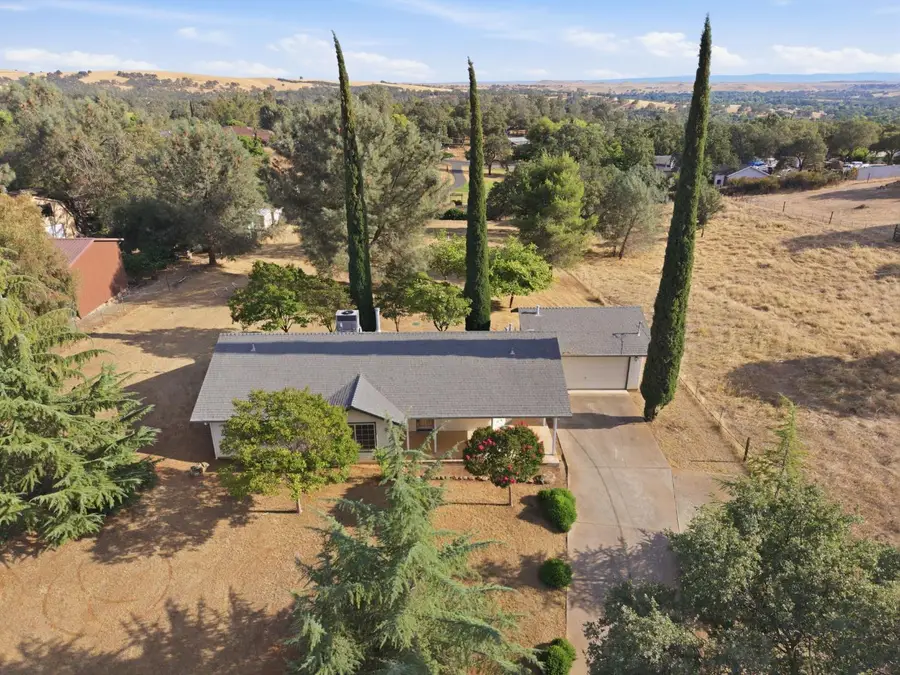 8422 Hedgepeth Road, Valley Springs, CA 95252 - #3