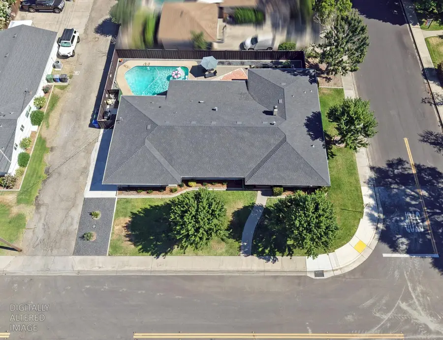 2215 Mira Flores Drive, Turlock, CA 95380 - #2