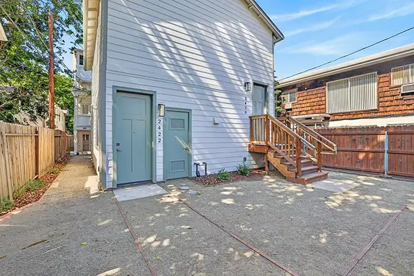 2423 L Street, Sacramento, CA 95816