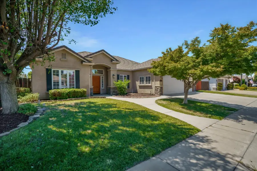 565 Springcreek Place, Manteca, CA 95337 - #2