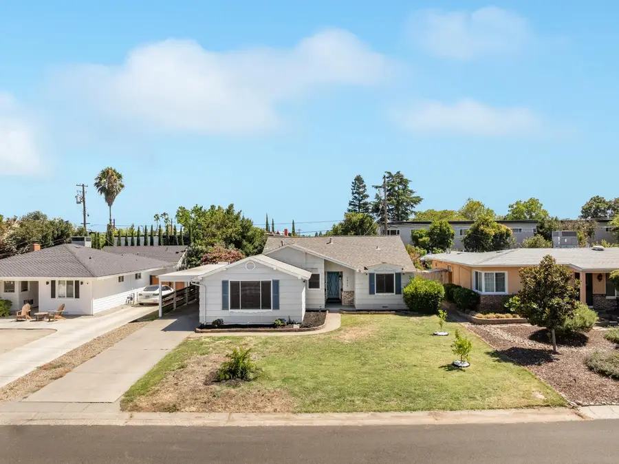3424 Kentfield Drive, Sacramento, CA 95821 - #3