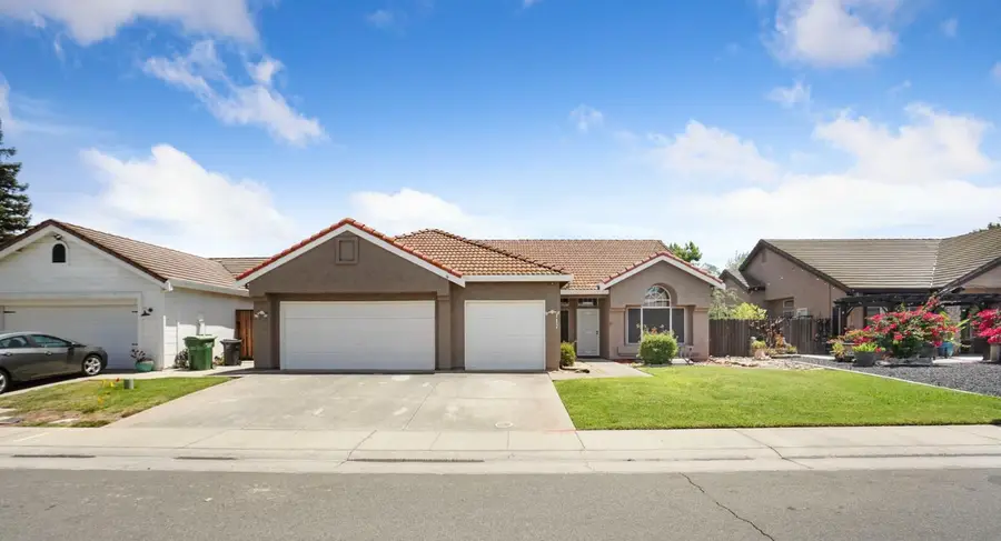 117 Sterling Oak Drive, Galt, CA 95632 - #2