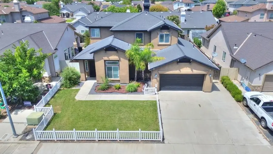 6801 Varni Way, Hughson, CA 95326 - #2
