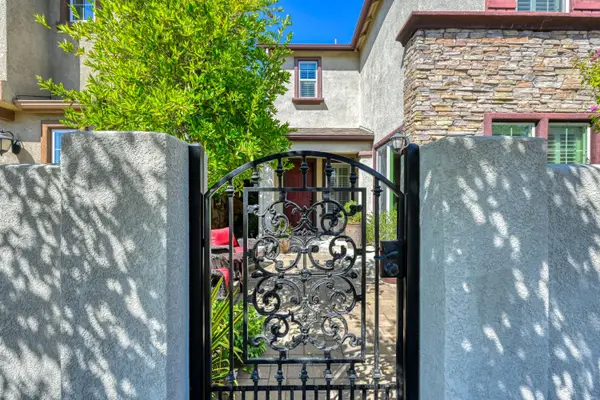 3041 Village Center Drive, Roseville, CA 95747