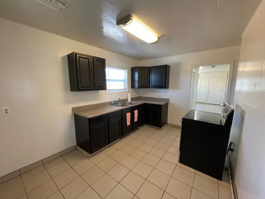 703 Flower Street, Turlock, CA 95380 - #3